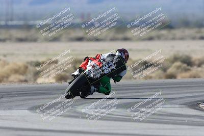 media/Jan-15-2026-Racers Edge (Thu) [[dfebeb70ab]]/3-B Group/Session 4 (Turn 5)/